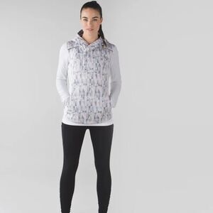 Lululemon Women Fluff Off Pullover Sz 6 Stained Glass White 800 Down Fill Puff!